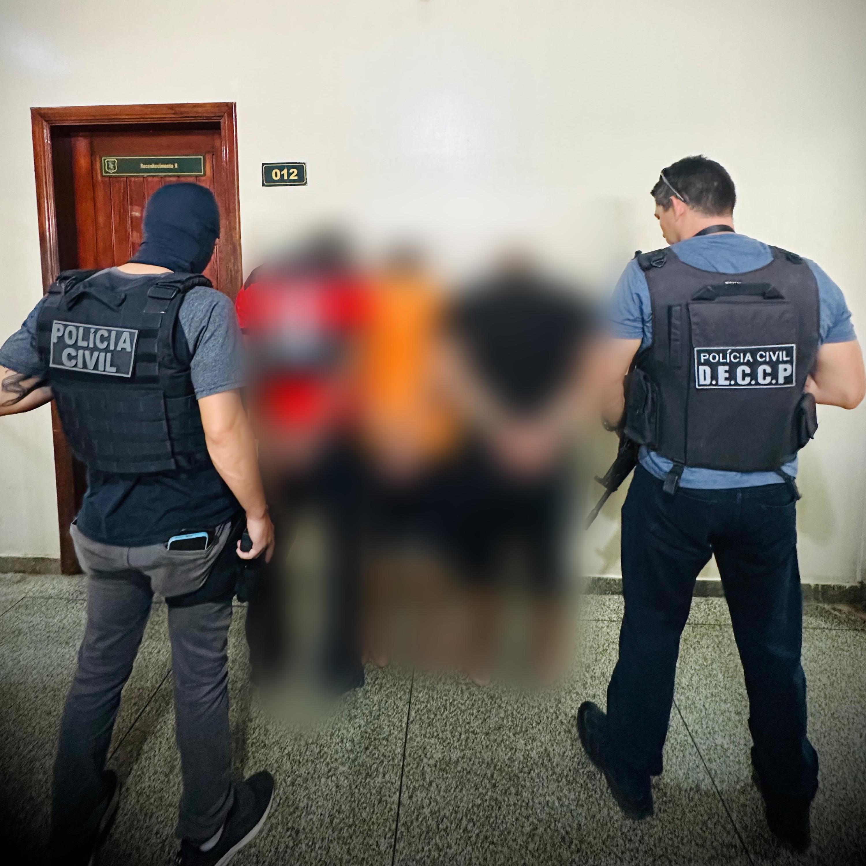 EM MACAPÁ, POLÍCIA CIVIL PRENDE TRÊS INDIVÍDUOS EM FLAGRANTE PELAS PRÁTICAS DOS CRIMES DE TRÁFICO DE DROGAS, ASSOCIAÇÃO PARA O TRÁFICO DE DROGAS E PORTE ILEGAL DE ARMA DE FOGO DE USO RESTRITO